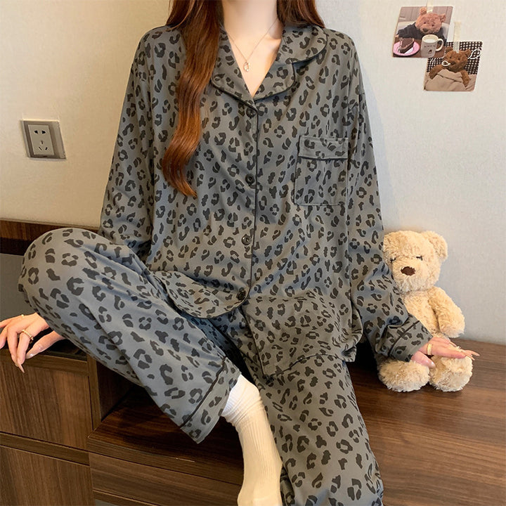 Simple long-sleeved and long-legged loungewear set