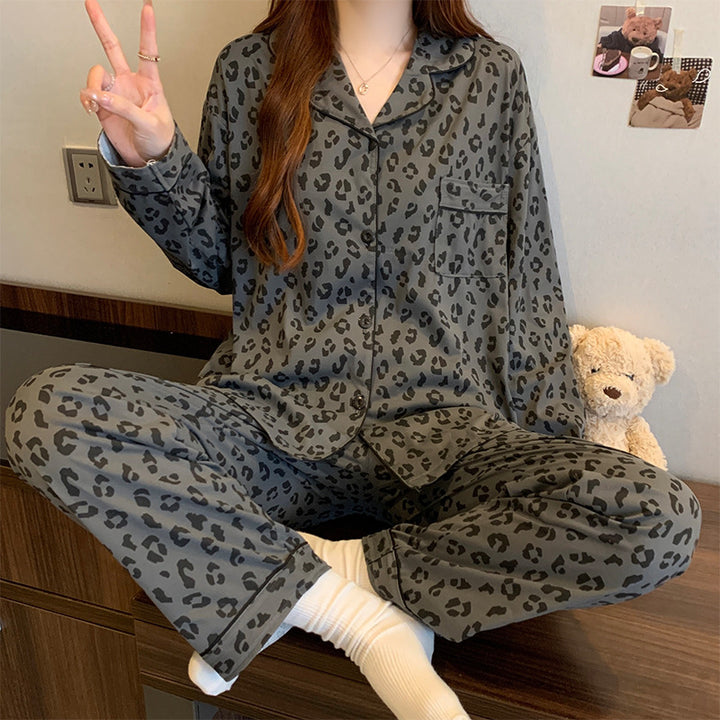 Simple long-sleeved and long-legged loungewear set