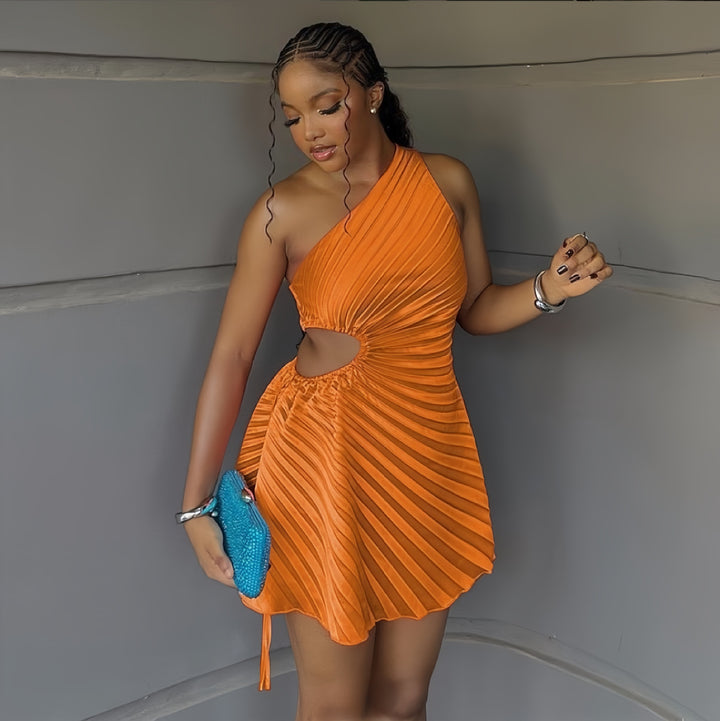 Solid color sleeveless off-shoulder cutout dress