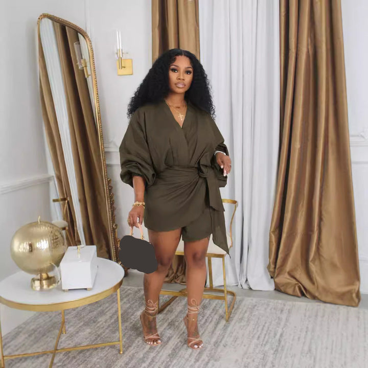 Solid color pleated V-neck dress