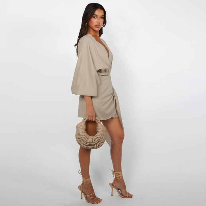 Solid color pleated V-neck dress