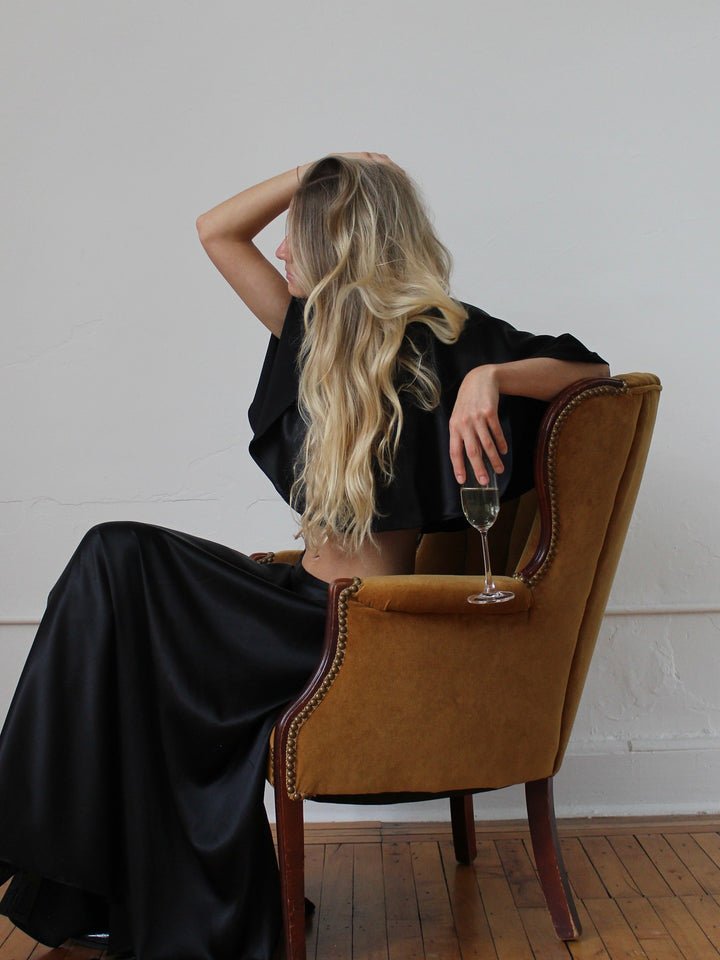 Solid color satin long skirt suit