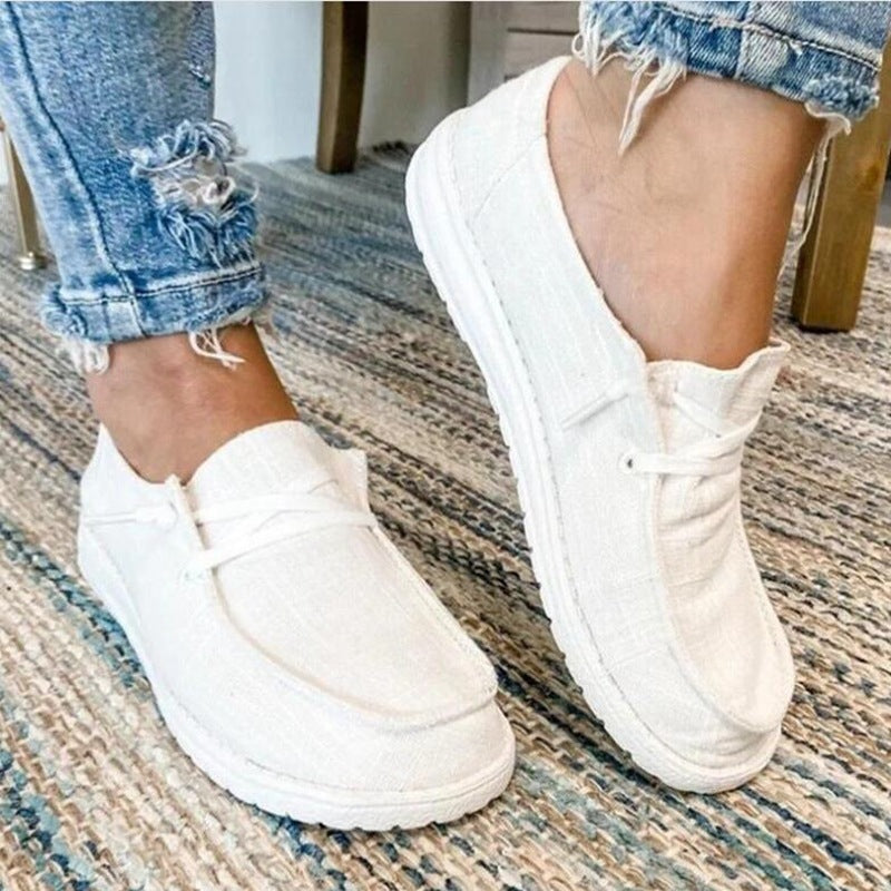 Casual canvas shoes