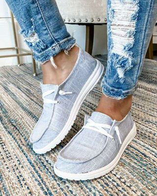 Casual canvas shoes