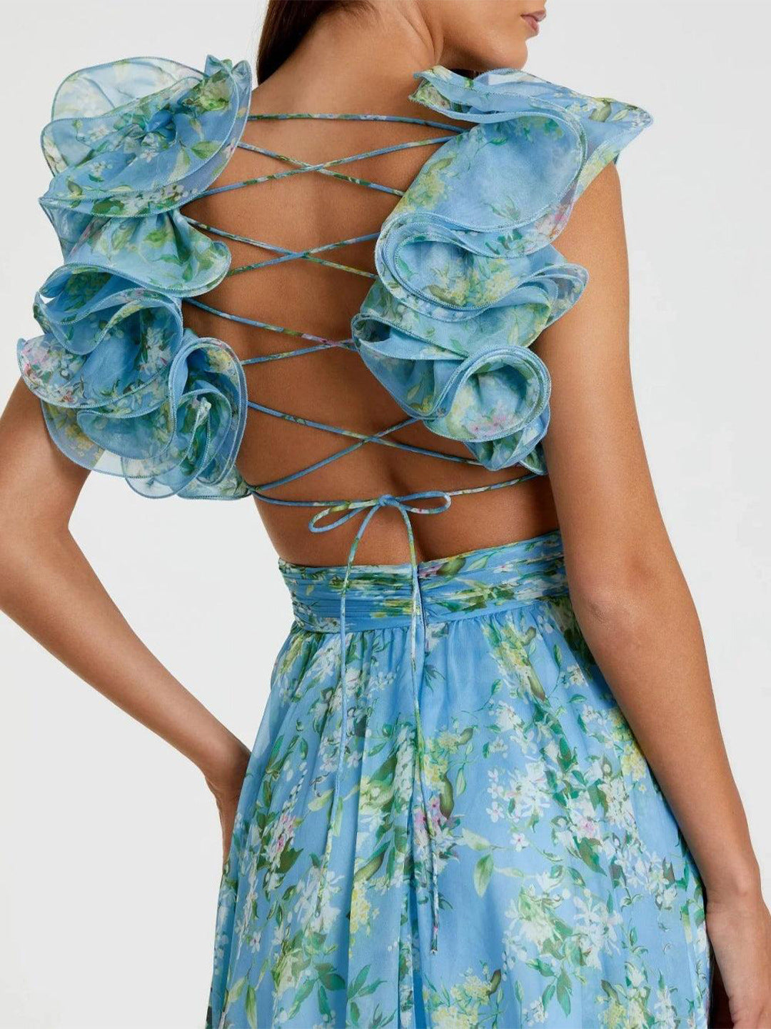 Waist-revealing lace-trimmed fitted long dress