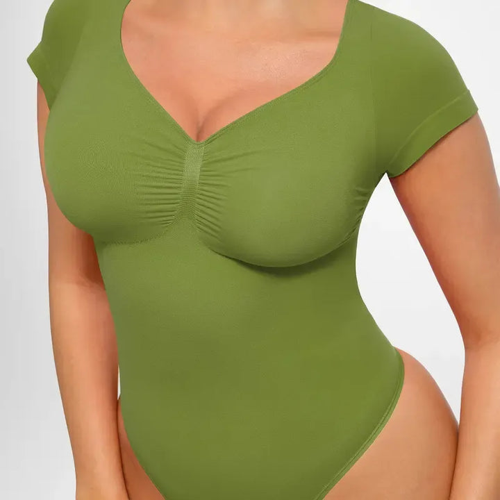 Seamless short-sleeved thong bodysuit