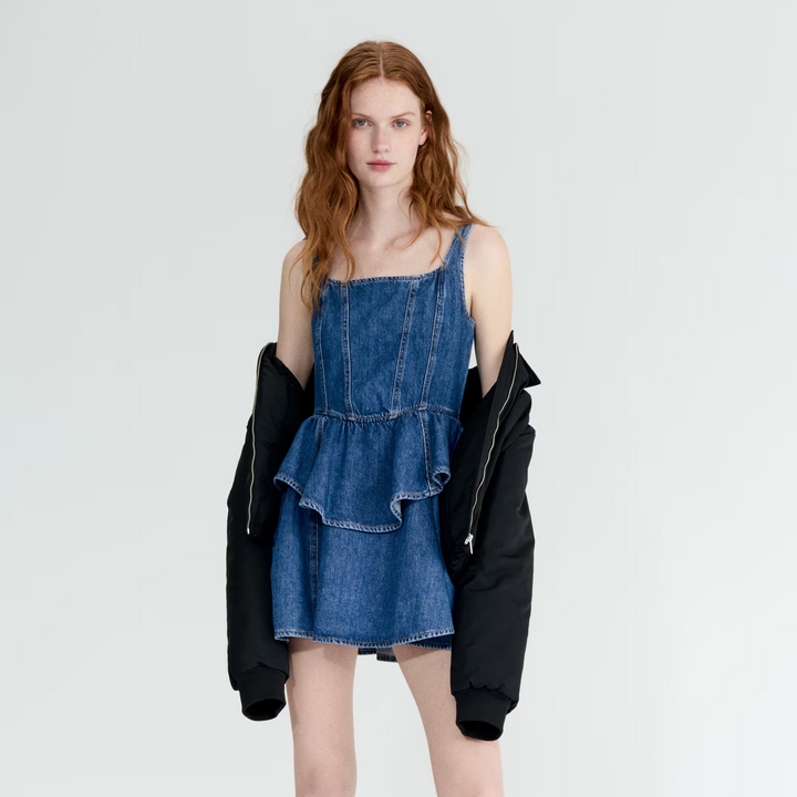 Street style off-the-shoulder denim suspender dress