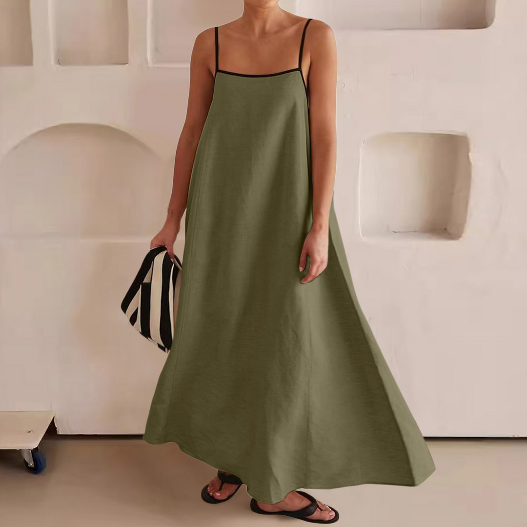 Stylish color-blocked halter maxi dress