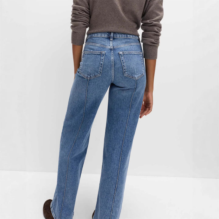 Retro wide-leg jeans with visible stitching
