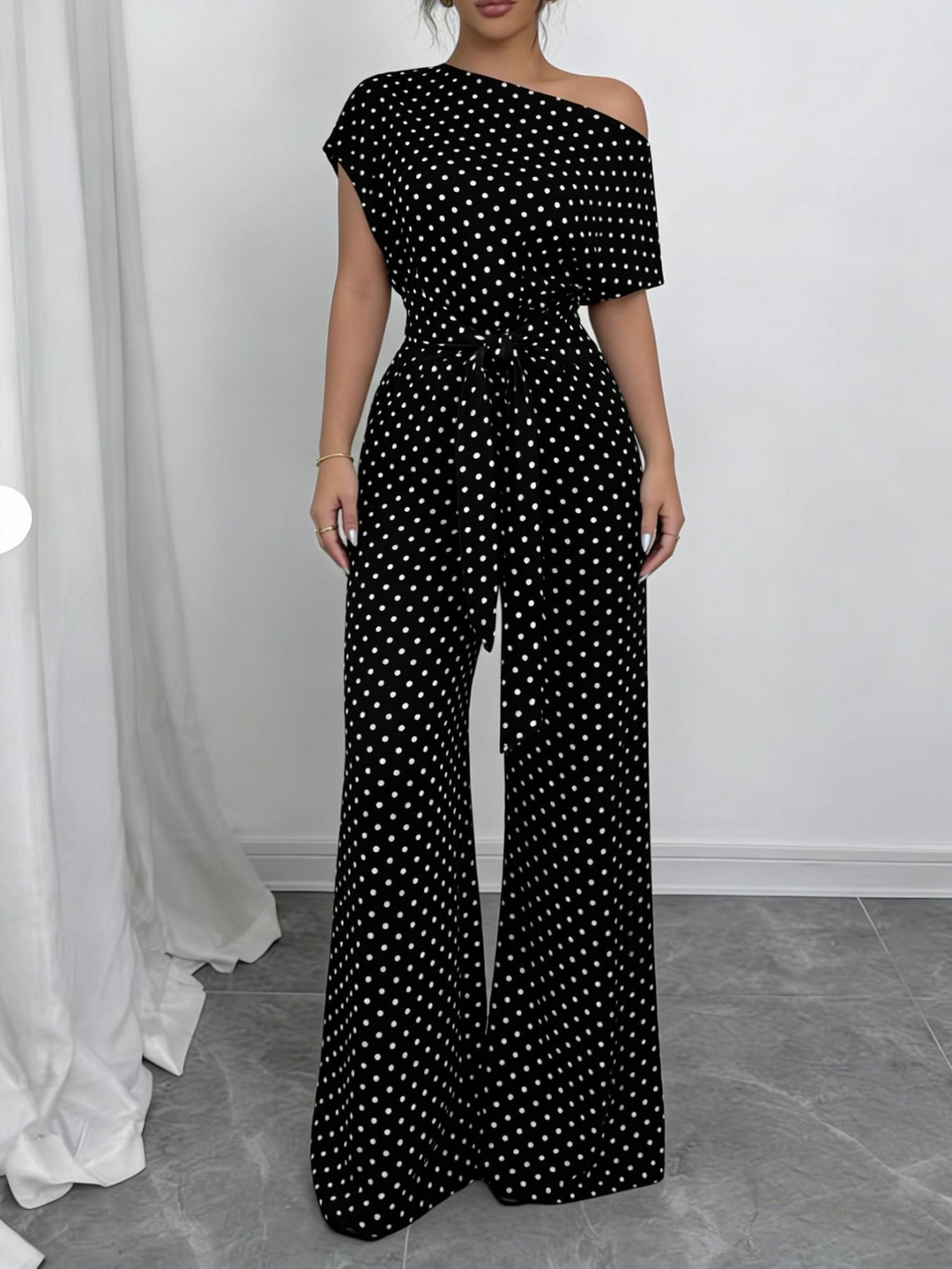 Off-shoulder tie-up jumpsuit wide-leg pants