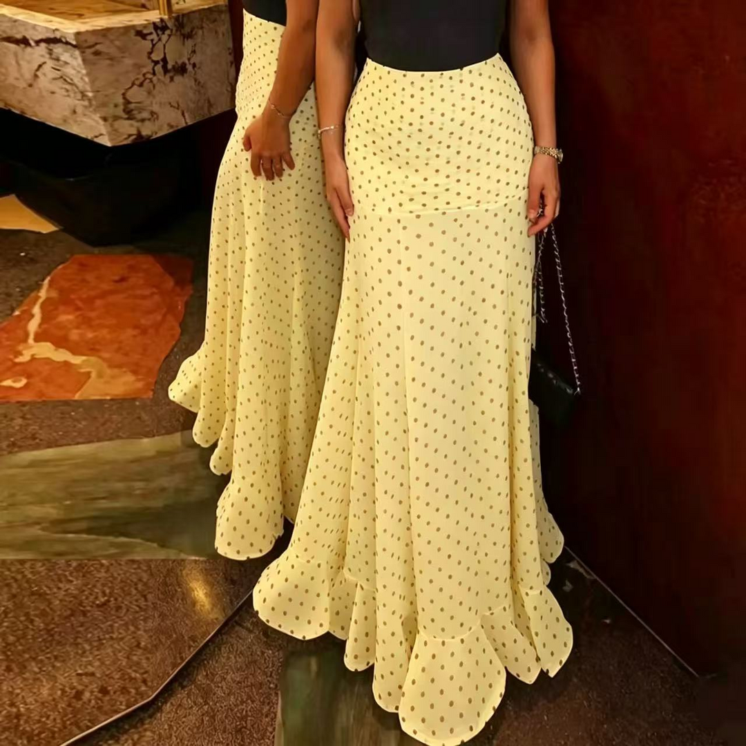 High-waisted polka dot pencil skirt