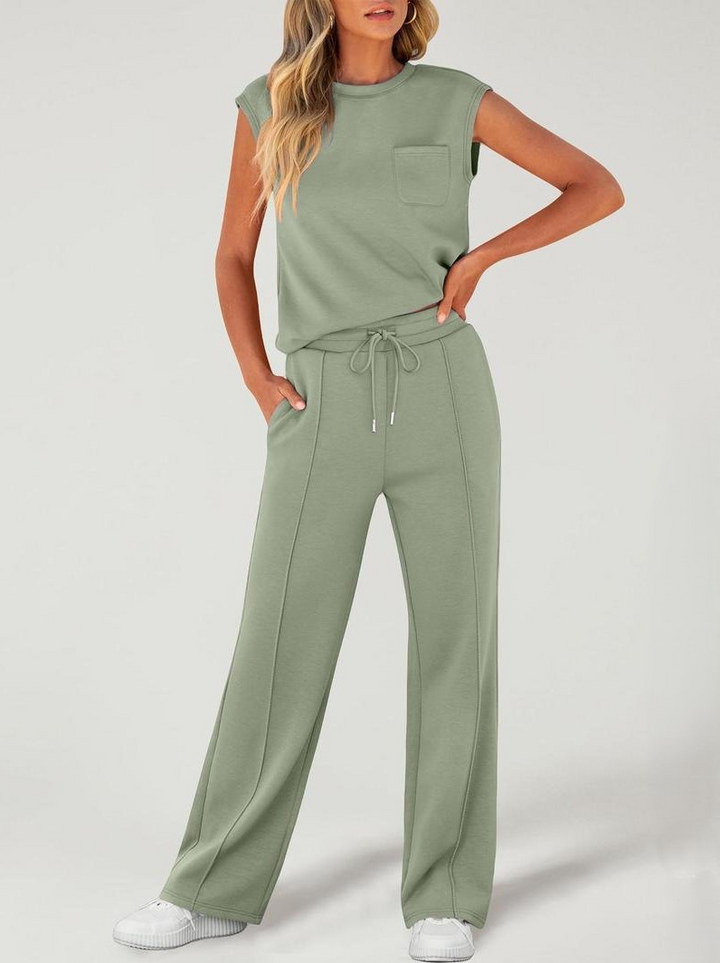 Sleeveless high-waisted wide-leg pants suit