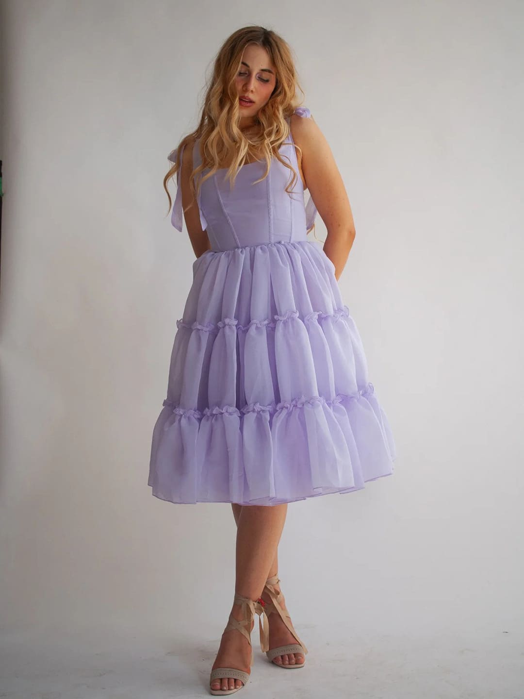 Solid color high-waisted sleeveless dress