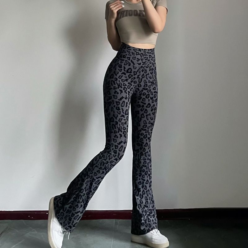 Leopard print high-waisted yoga pants