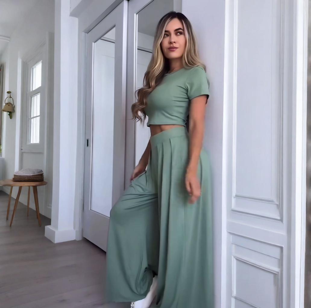 Round neck solid color wide leg pants casual suit