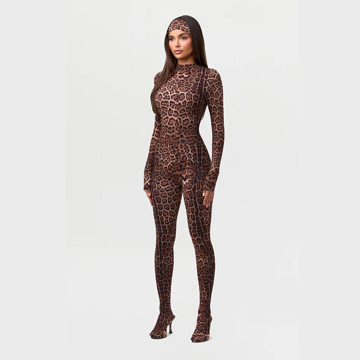 Leopard print top and slim-fit leggings set