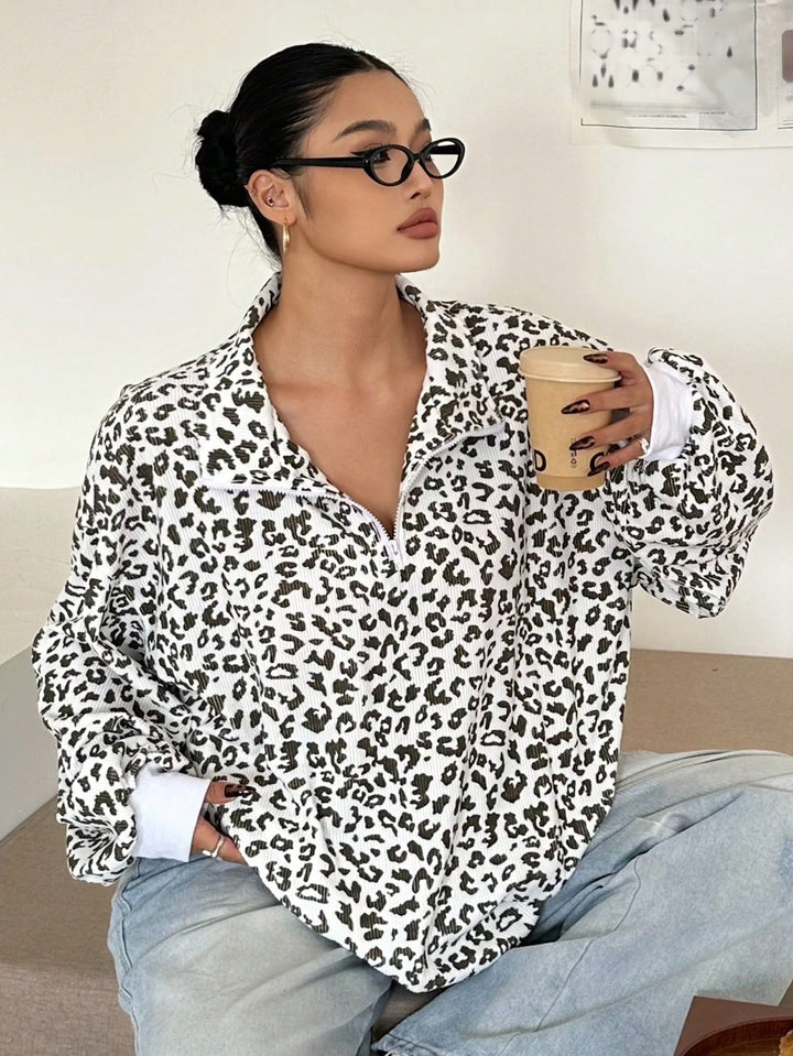 Casual leopard print zip-up sweatshirt