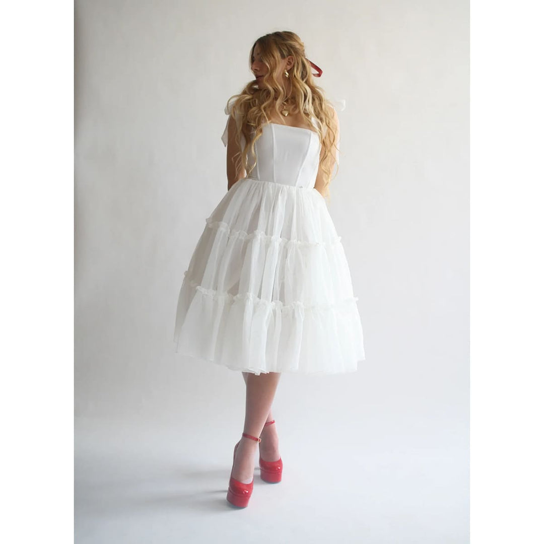 Solid color high-waisted sleeveless dress