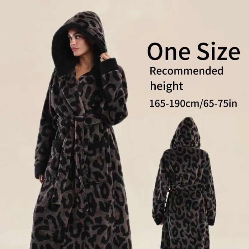 Leopard print lace-up bathrobe