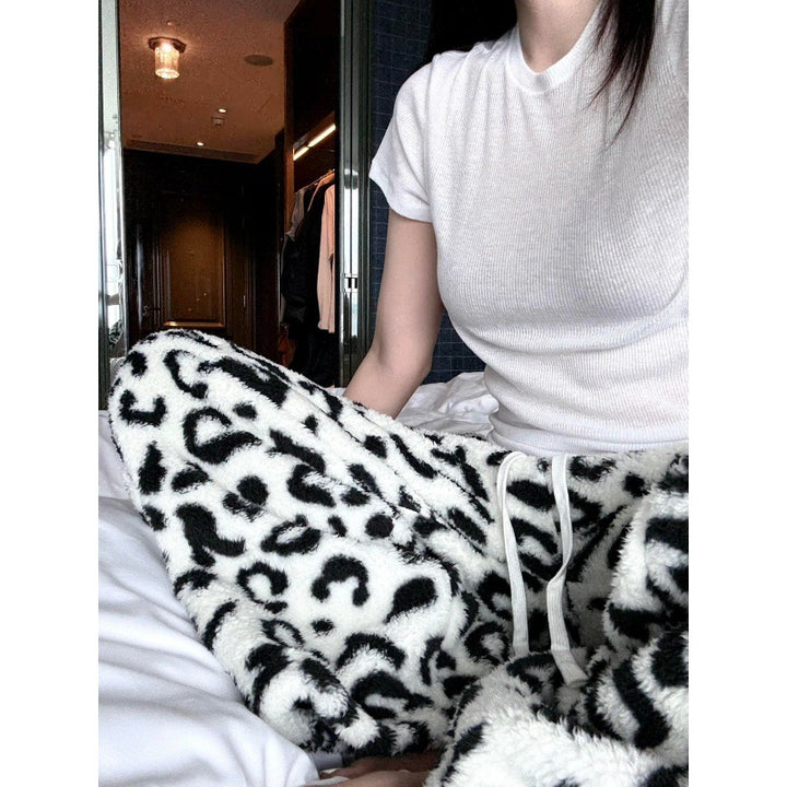 Fleece-lined and thickened leopard print wide-leg pants