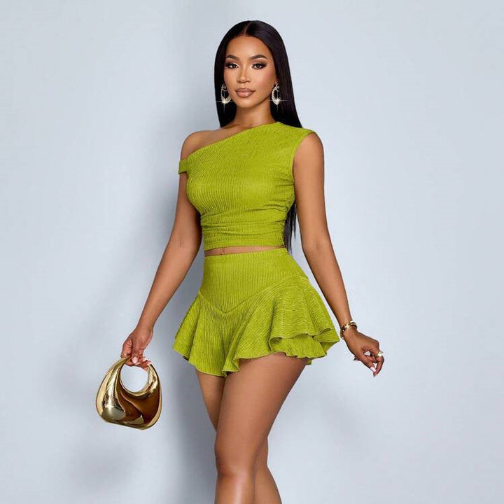 Solid color two-piece short skirt set