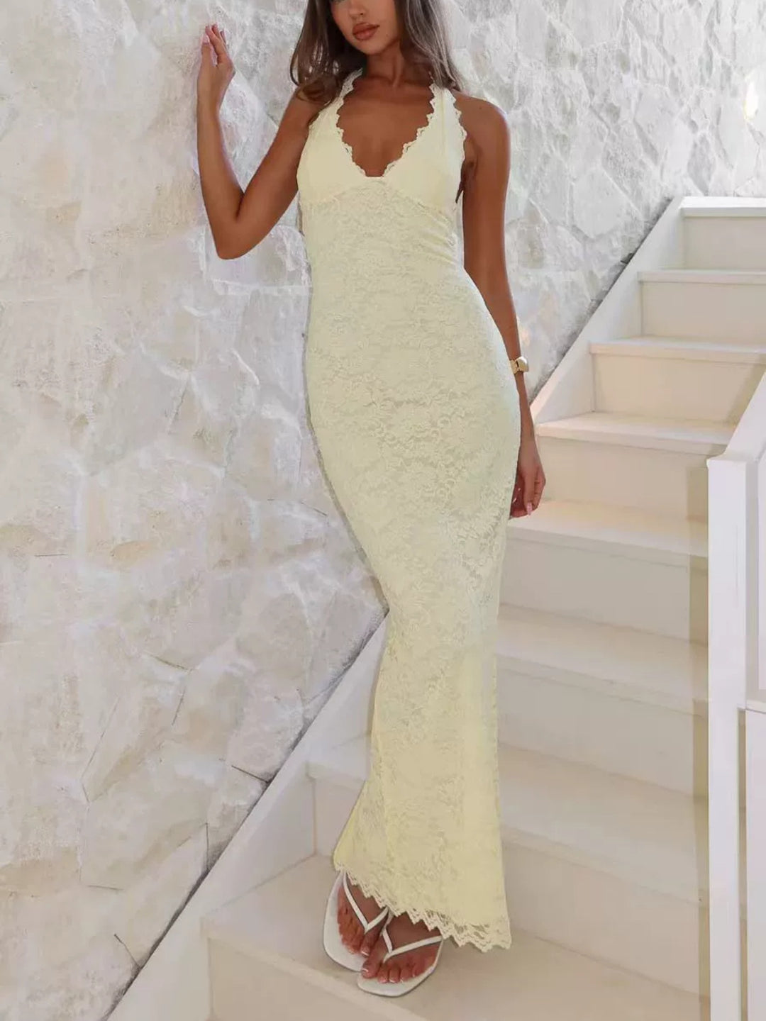 Lace slit slim-fit dress