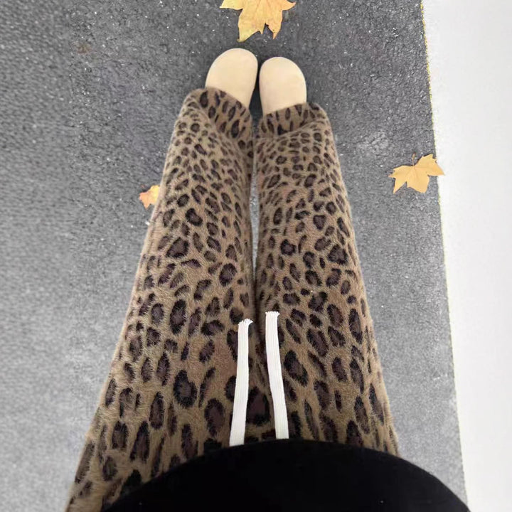 Fleece-lined and thickened leopard print wide-leg pants