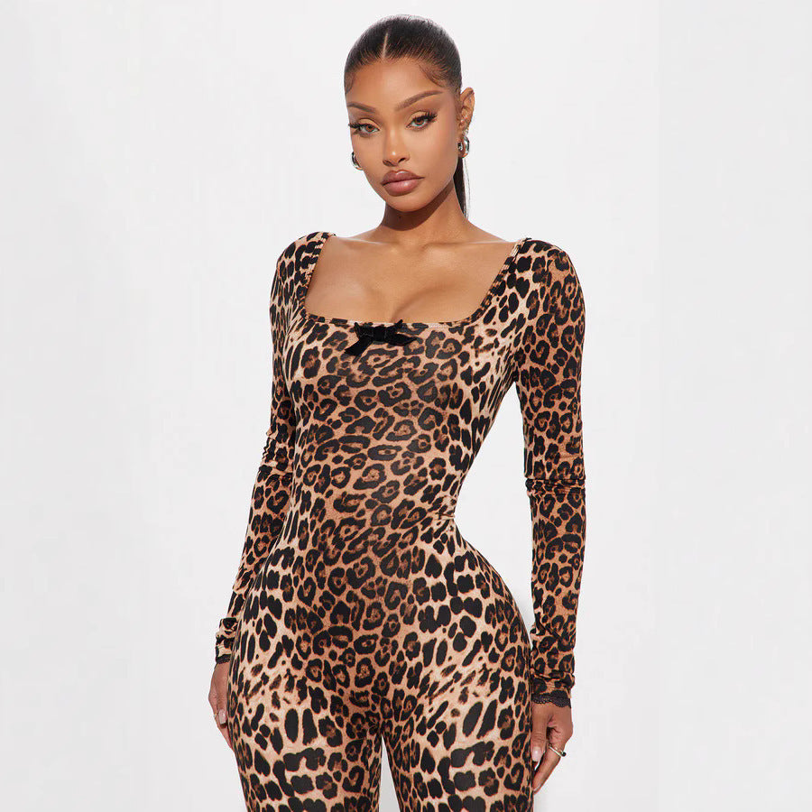 Tight-fitting casual leopard print jumpsuit