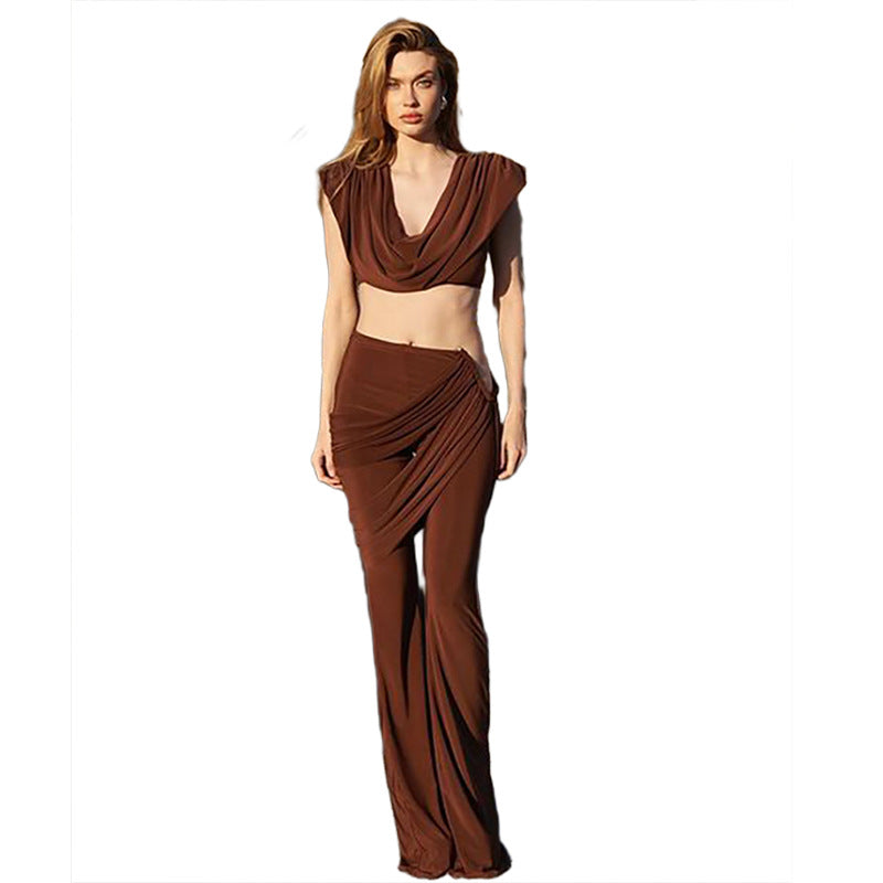 Slim-fit pleated V-neck short casual suit