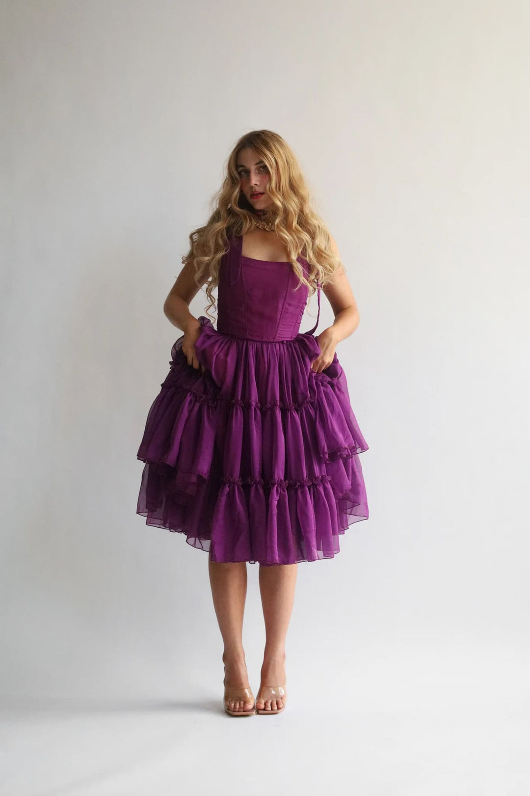 Solid color high-waisted sleeveless dress