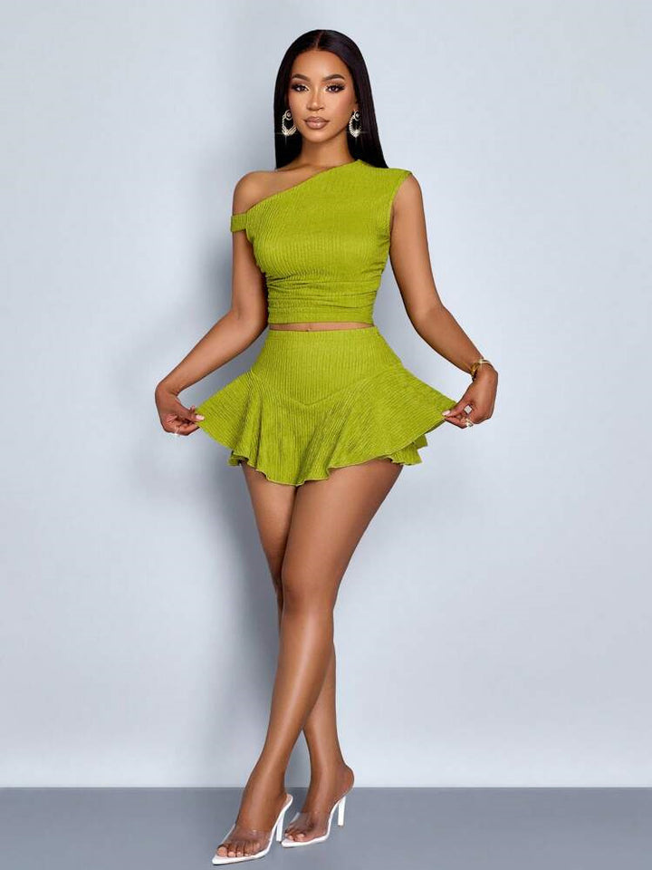Solid color two-piece short skirt set