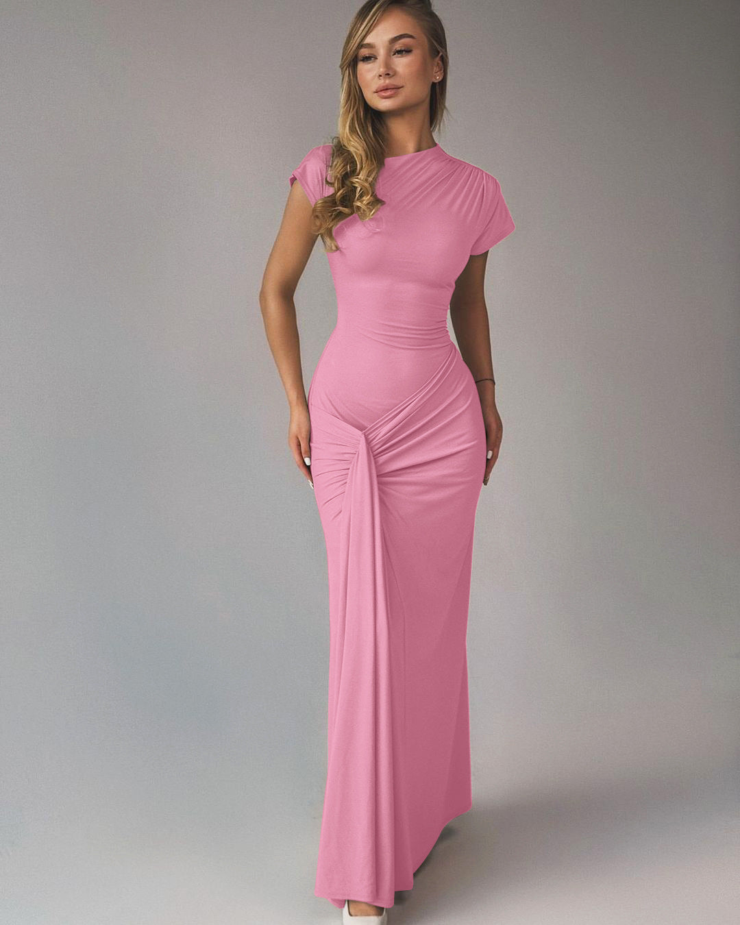 Slim-fit pleated tie-waist short-sleeved dress