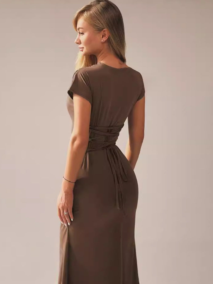 Slim-fit pleated tie-waist short-sleeved dress