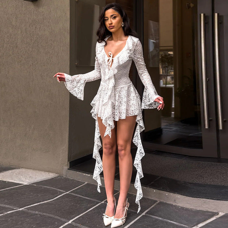 Lace deep V-skirt ruffle edge dress