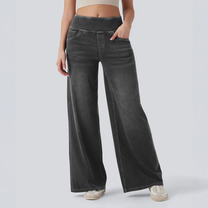Women's high-waisted loose-fitting jeans