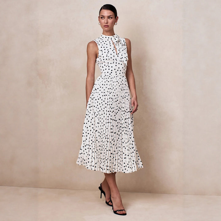 Elegant polka dot stand-up collar sleeveless long dress