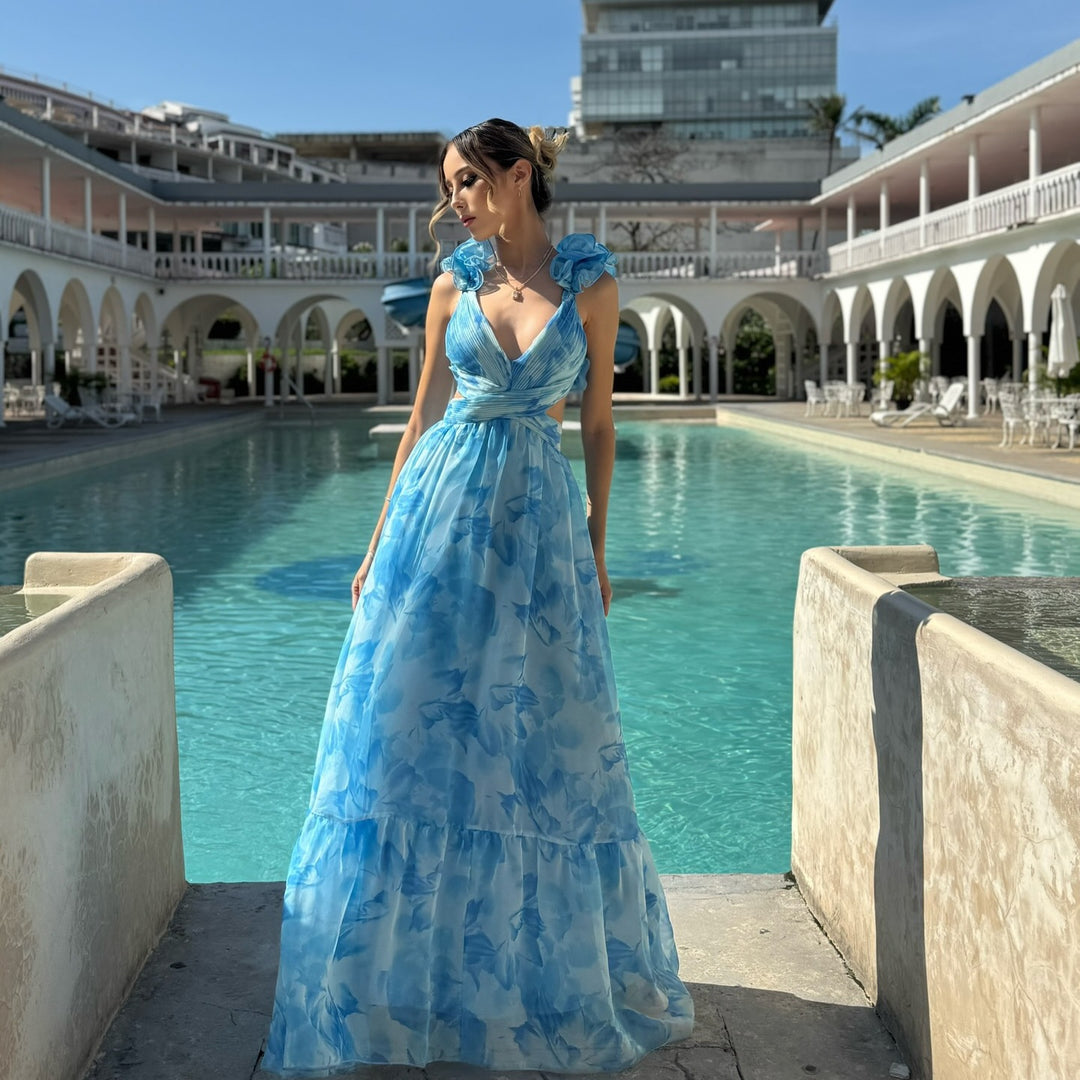 Waist-revealing lace-trimmed fitted long dress