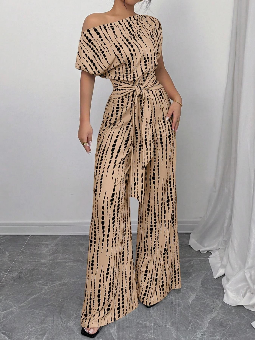 Off-shoulder tie-up jumpsuit wide-leg pants
