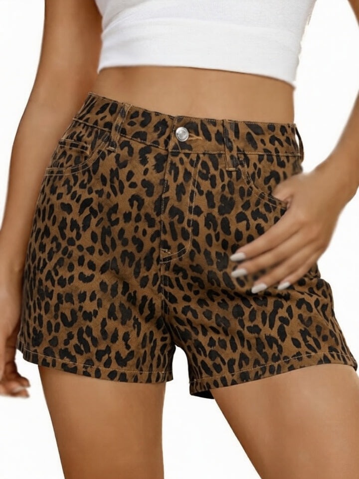 Leopard print casual shorts