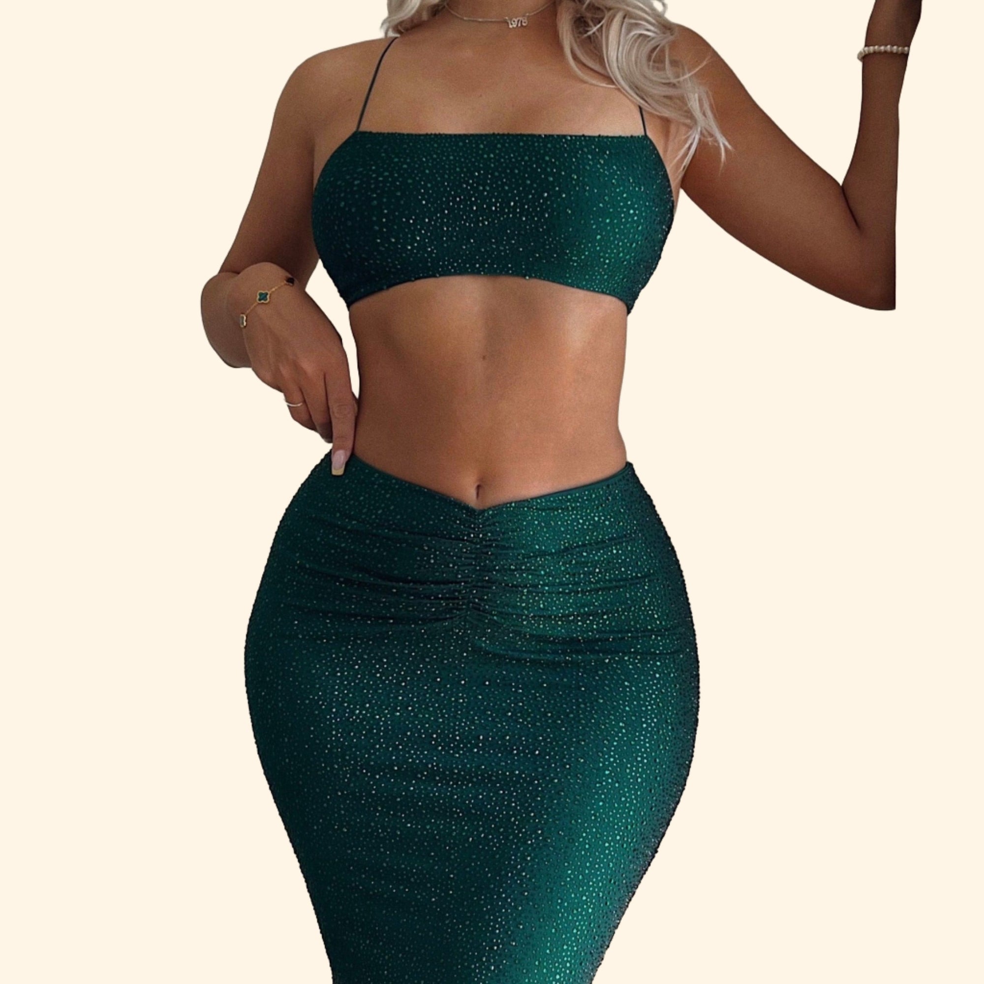 Spaghetti strap short top + half-length skirt solid color luxury glitter set