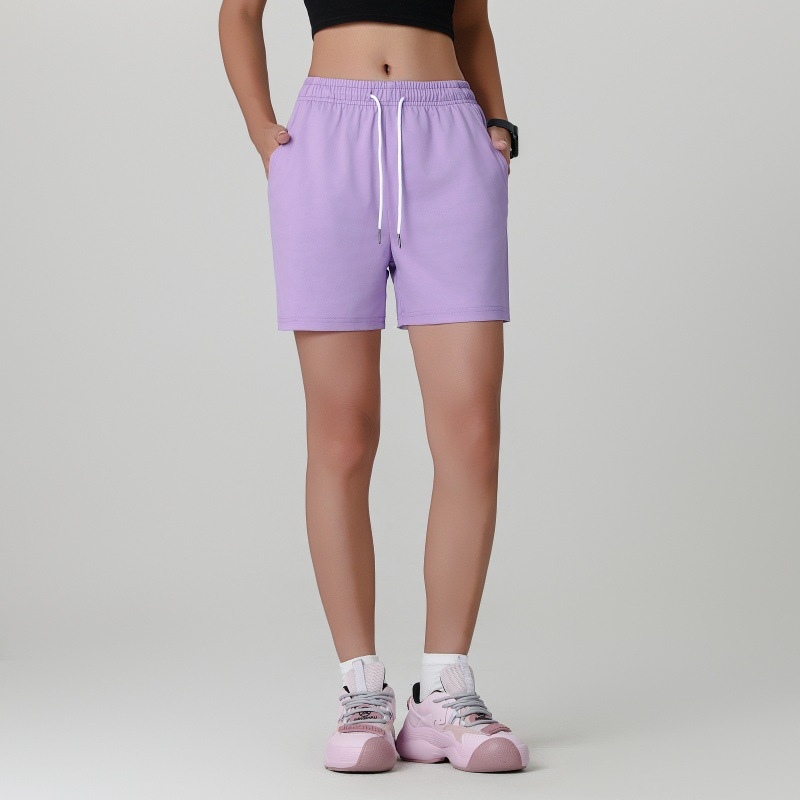 Versatile quick-drying athletic shorts